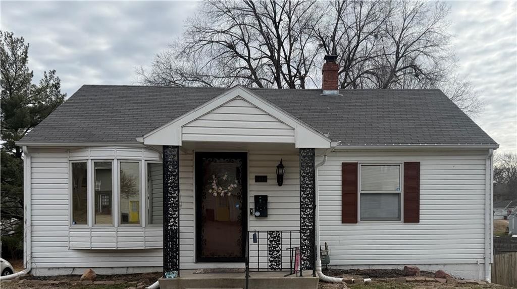 2611 Parallel Avenue, St Joseph, MO 64506