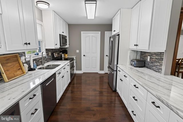 220 CREEKSIDE DR, Salisbury, MD 21804
