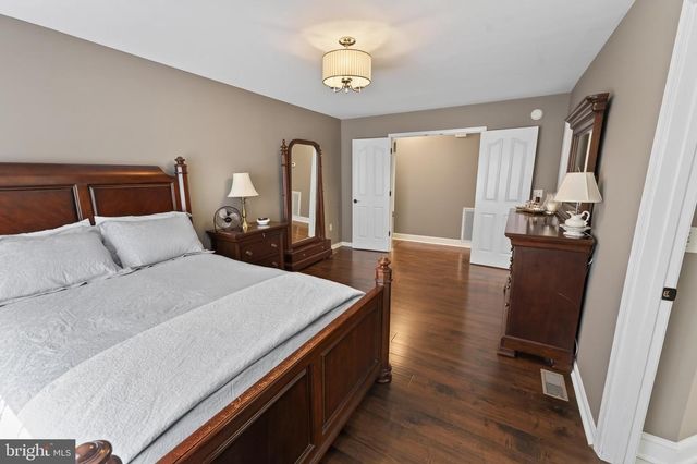220 CREEKSIDE DR, Salisbury, MD 21804