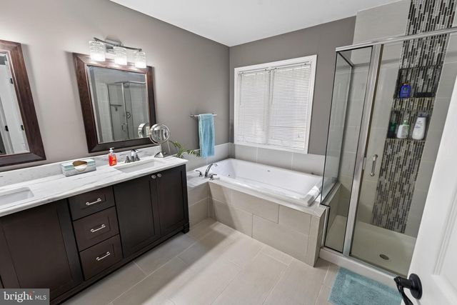 220 CREEKSIDE DR, Salisbury, MD 21804
