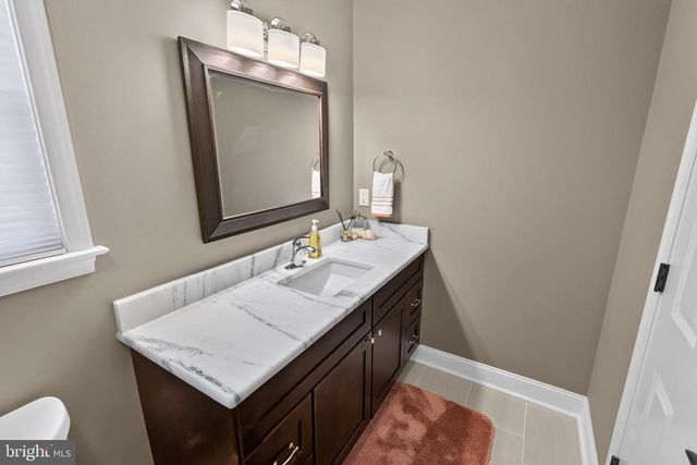 220 CREEKSIDE DR, Salisbury, MD 21804