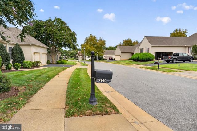 220 CREEKSIDE DR, Salisbury, MD 21804