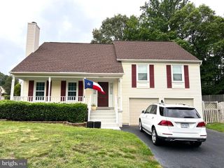 7684 GREEN GARLAND DR, Springfield, VA 22153