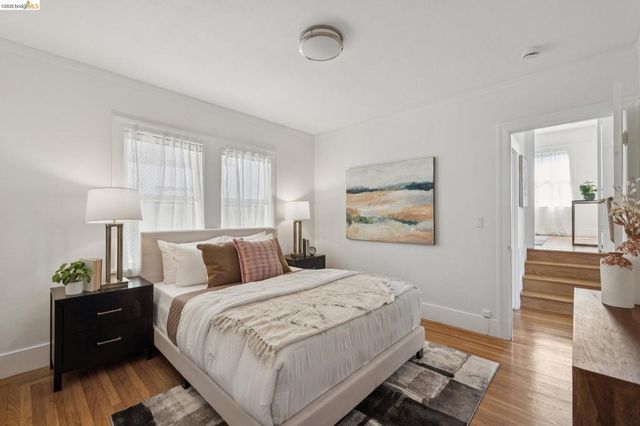 501 E 20th St, Oakland, CA 94606