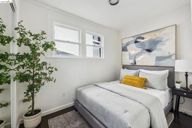 501 E 20th St, Oakland, CA 94606