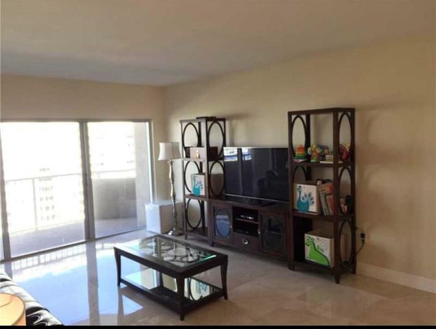 1980 S Ocean Dr 10H, Hallandale Beach, FL 33009
