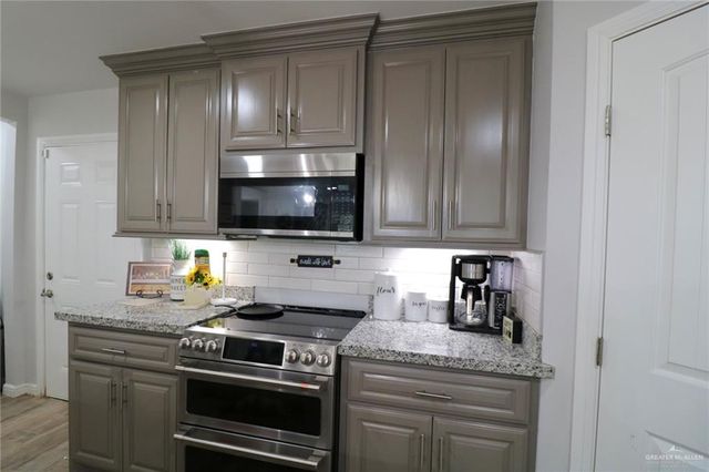 311 Spanish Oak Avenue, Rio Grande City, TX 78582