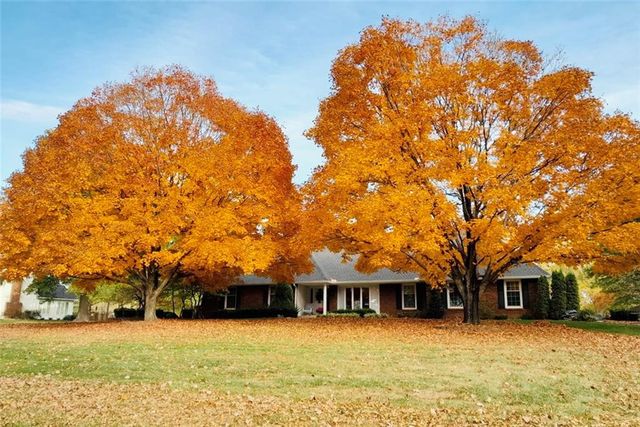 13023 Pratt Road, Lee's Summit, MO 64086