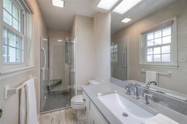 13023 Pratt Road, Lee's Summit, MO 64086