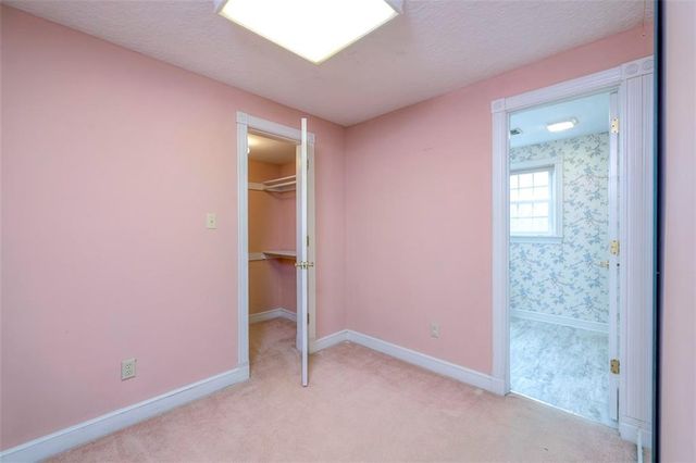 13023 Pratt Road, Lee's Summit, MO 64086