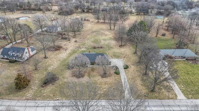 13023 Pratt Road, Lee's Summit, MO 64086