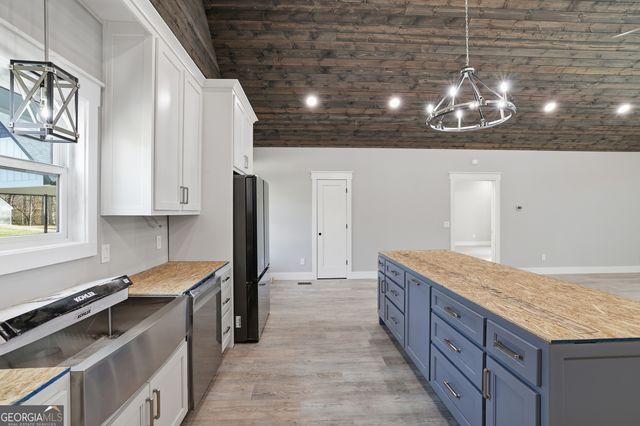 370 Trudys Trail, Martin, GA 30557