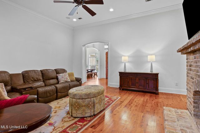 261 Lake Circle, Madison, MS 39110