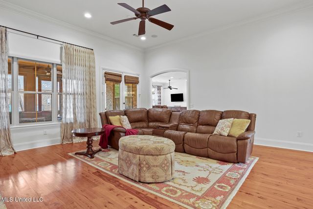 261 Lake Circle, Madison, MS 39110