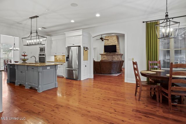 261 Lake Circle, Madison, MS 39110