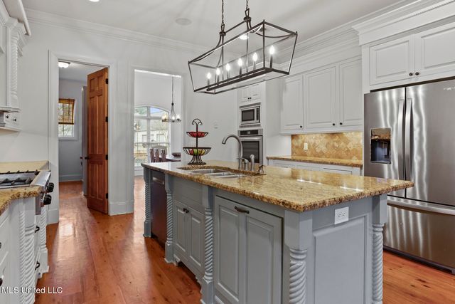 261 Lake Circle, Madison, MS 39110