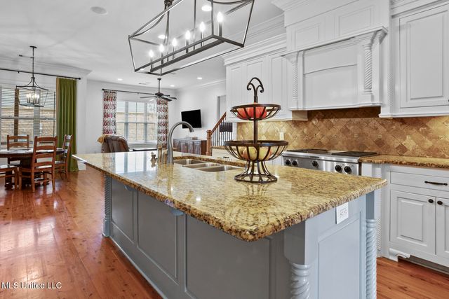 261 Lake Circle, Madison, MS 39110