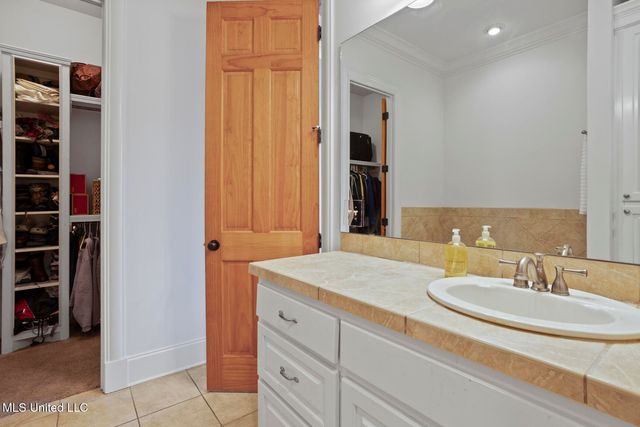 261 Lake Circle, Madison, MS 39110