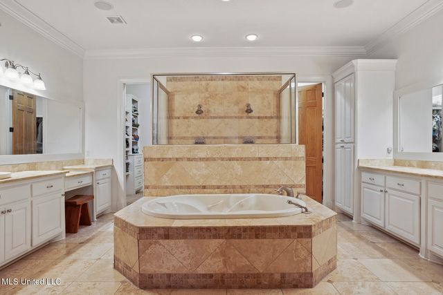 261 Lake Circle, Madison, MS 39110