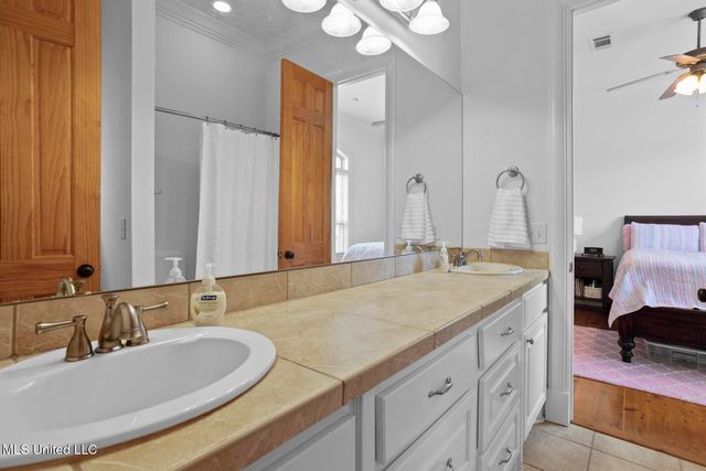 261 Lake Circle, Madison, MS 39110