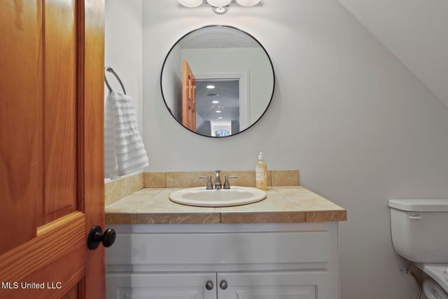 261 Lake Circle, Madison, MS 39110