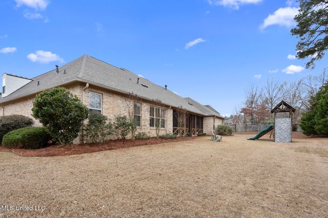 261 Lake Circle, Madison, MS 39110