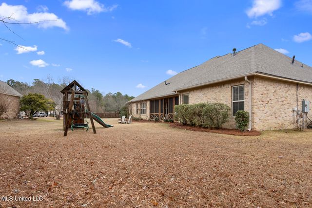 261 Lake Circle, Madison, MS 39110