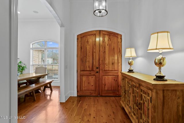 261 Lake Circle, Madison, MS 39110