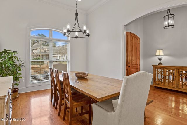 261 Lake Circle, Madison, MS 39110