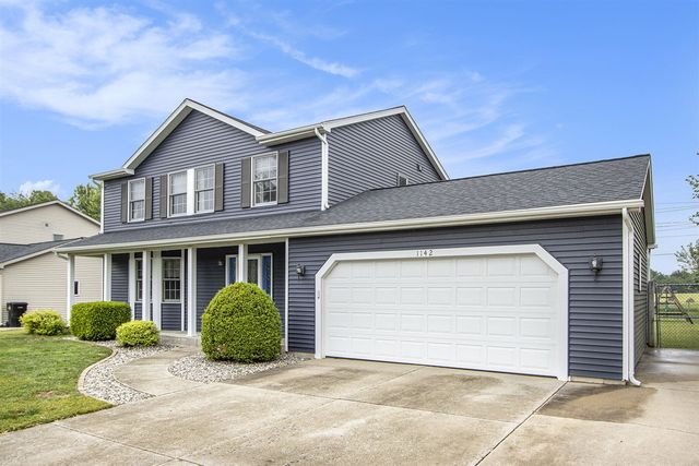 1142 N Peach Court, Plainwell, MI 49080