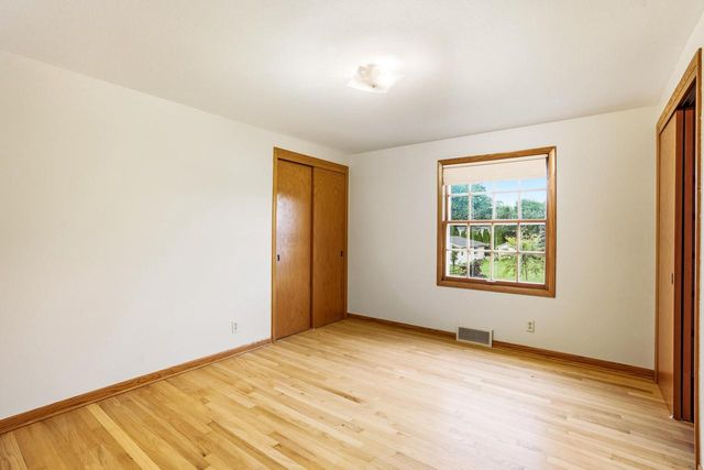 738 6th AVENUE, Grafton, WI 53024