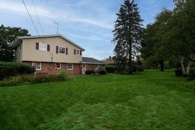 738 6th AVENUE, Grafton, WI 53024