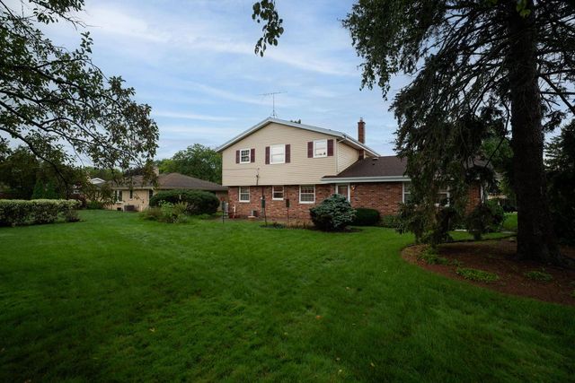 738 6th AVENUE, Grafton, WI 53024