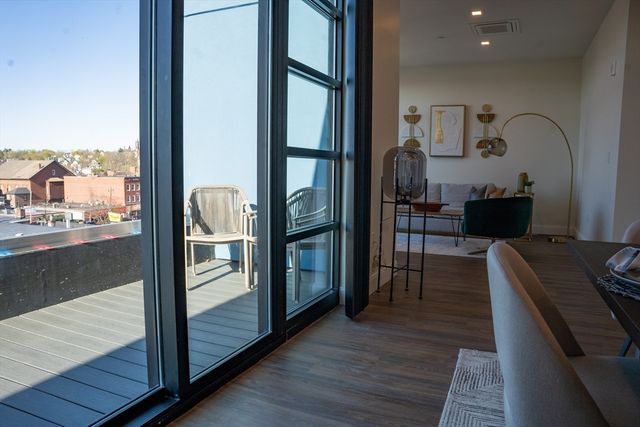 136 Essex Street 501, Lawrence, MA 01840