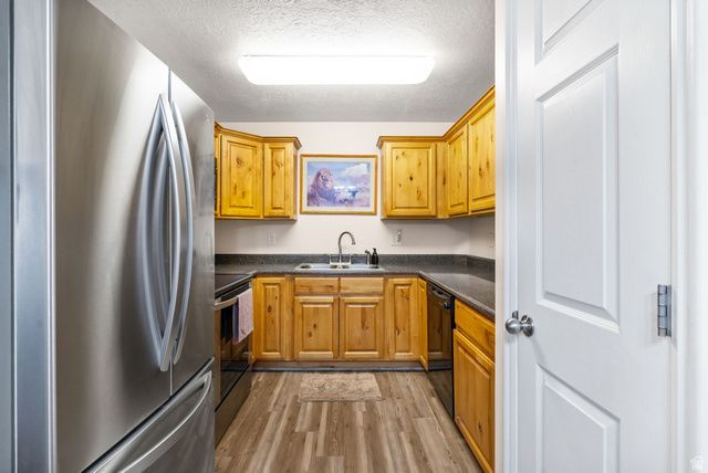 37 W RIDGE RD, Saratoga Springs, UT 84045