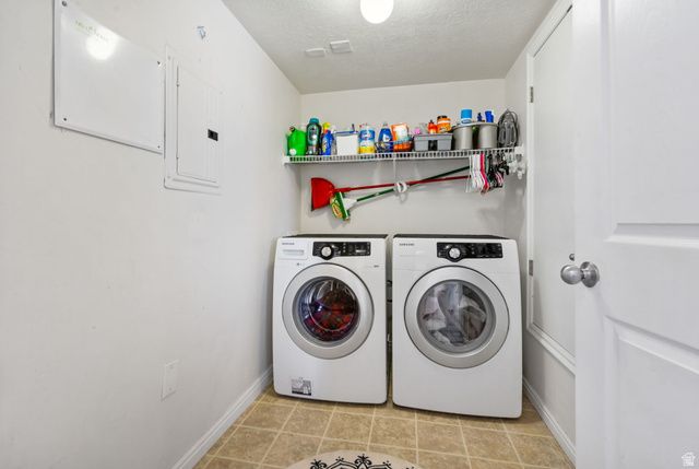 37 W RIDGE RD, Saratoga Springs, UT 84045