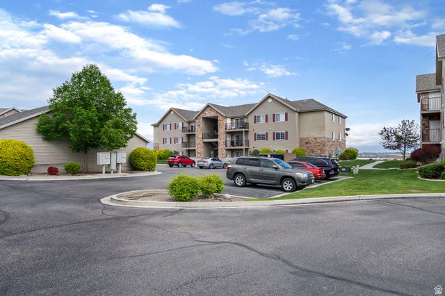37 W RIDGE RD, Saratoga Springs, UT 84045