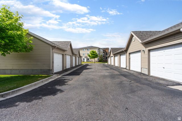 37 W RIDGE RD, Saratoga Springs, UT 84045