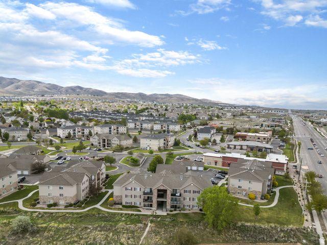 37 W RIDGE RD, Saratoga Springs, UT 84045