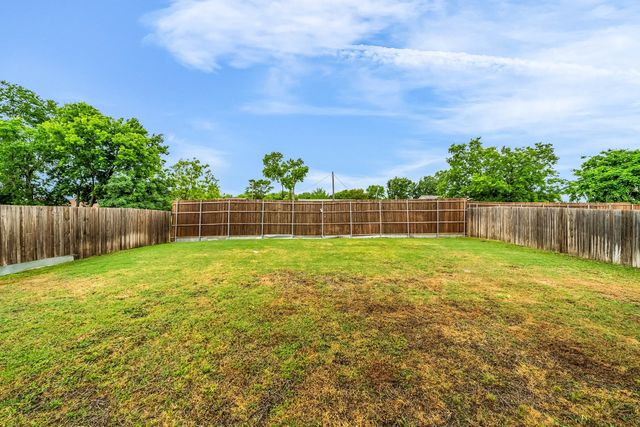 576 Spruce Trail, Forney, TX 75126