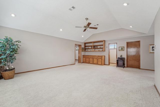 9243 Deepwater Drive, Montgomery, TX 77356