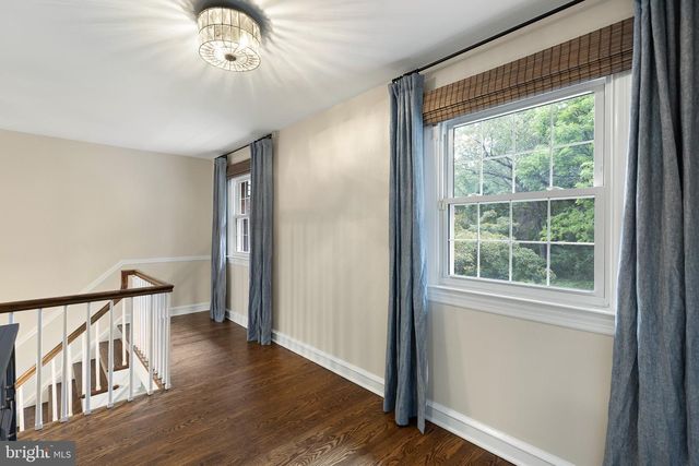 1012 WARWICK LN, Wilmington, DE 19807