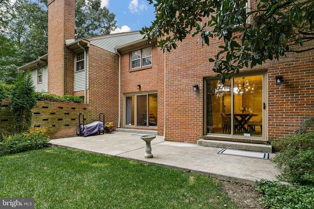 1012 WARWICK LN, Wilmington, DE 19807