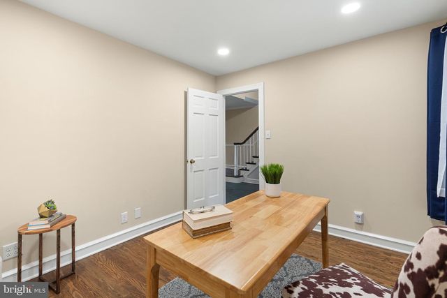 1012 WARWICK LN, Wilmington, DE 19807