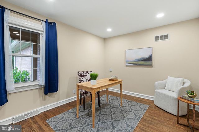 1012 WARWICK LN, Wilmington, DE 19807