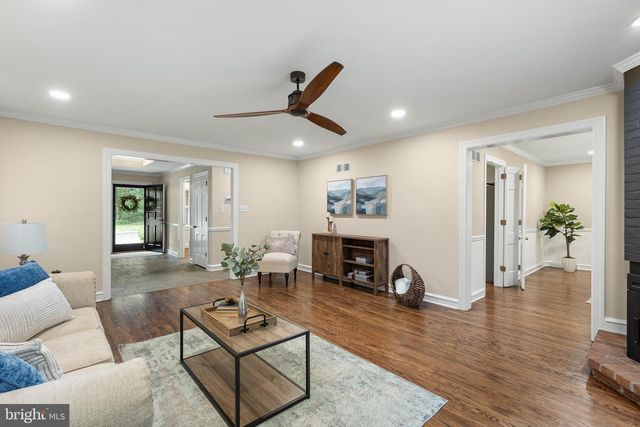 1012 WARWICK LN, Wilmington, DE 19807