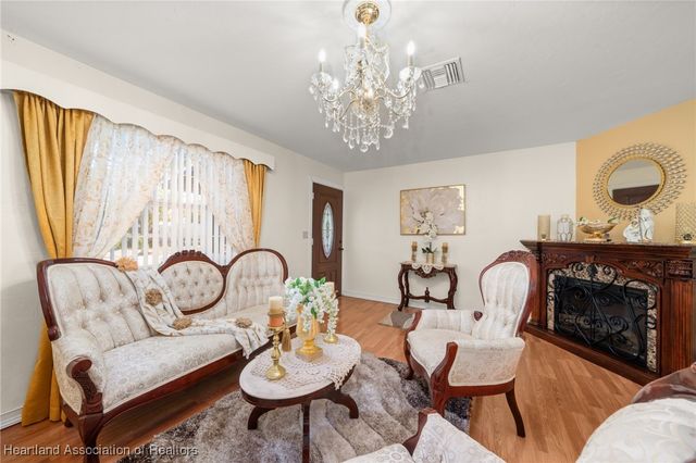 5 E Winthrop Street, Avon Park, FL 33825