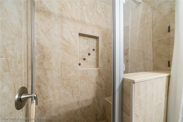 5 E Winthrop Street, Avon Park, FL 33825