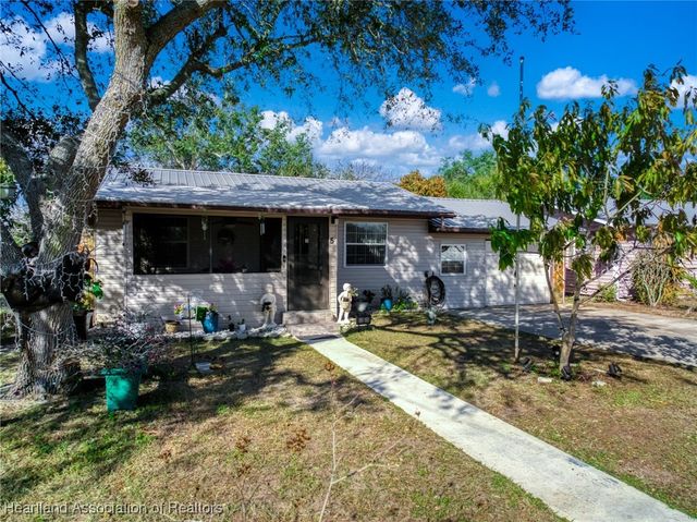 5 E Winthrop Street, Avon Park, FL 33825