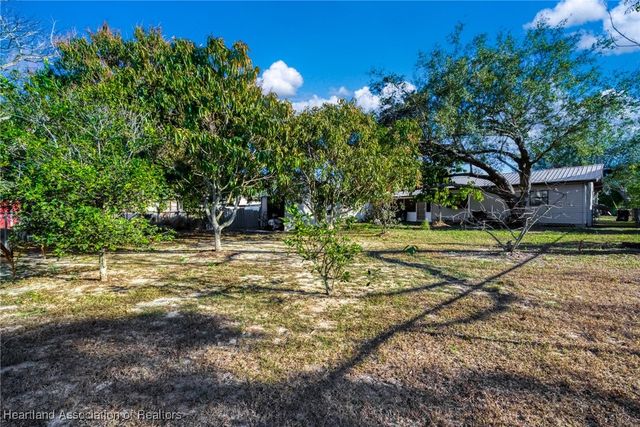 5 E Winthrop Street, Avon Park, FL 33825